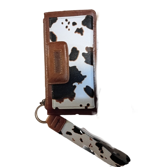 Wrangler Brown and White Cow Print Shoulder Bag Set - Picture 5 of 11